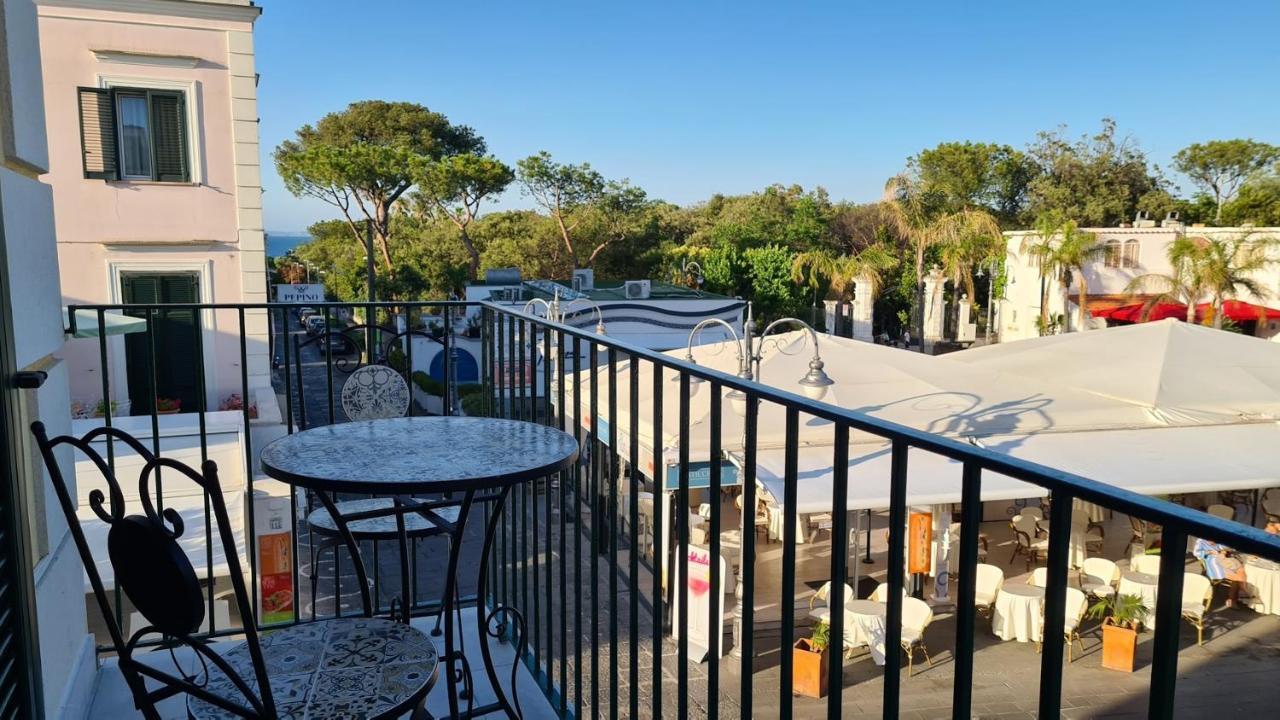 B&B La Piazzetta Иския Екстериор снимка