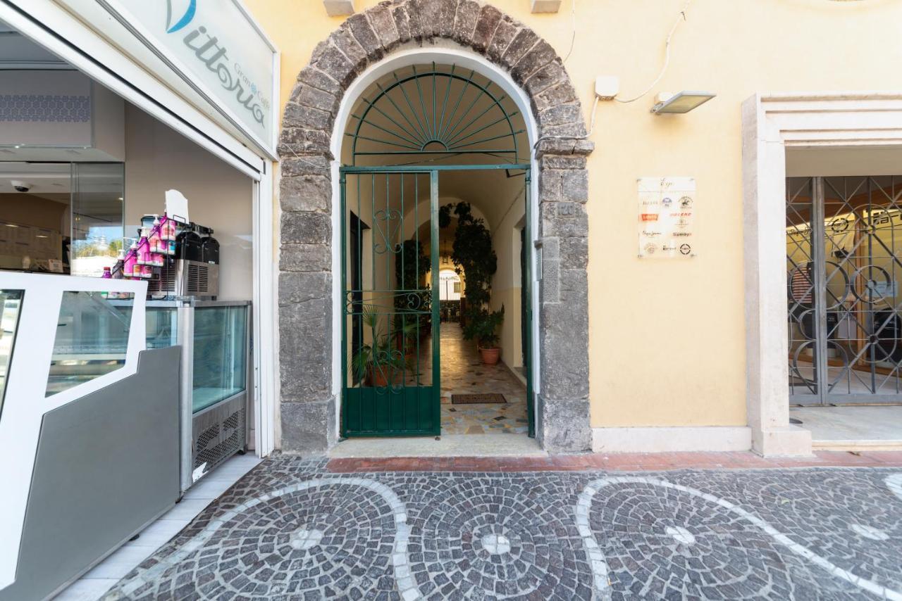 B&B La Piazzetta Иския Екстериор снимка
