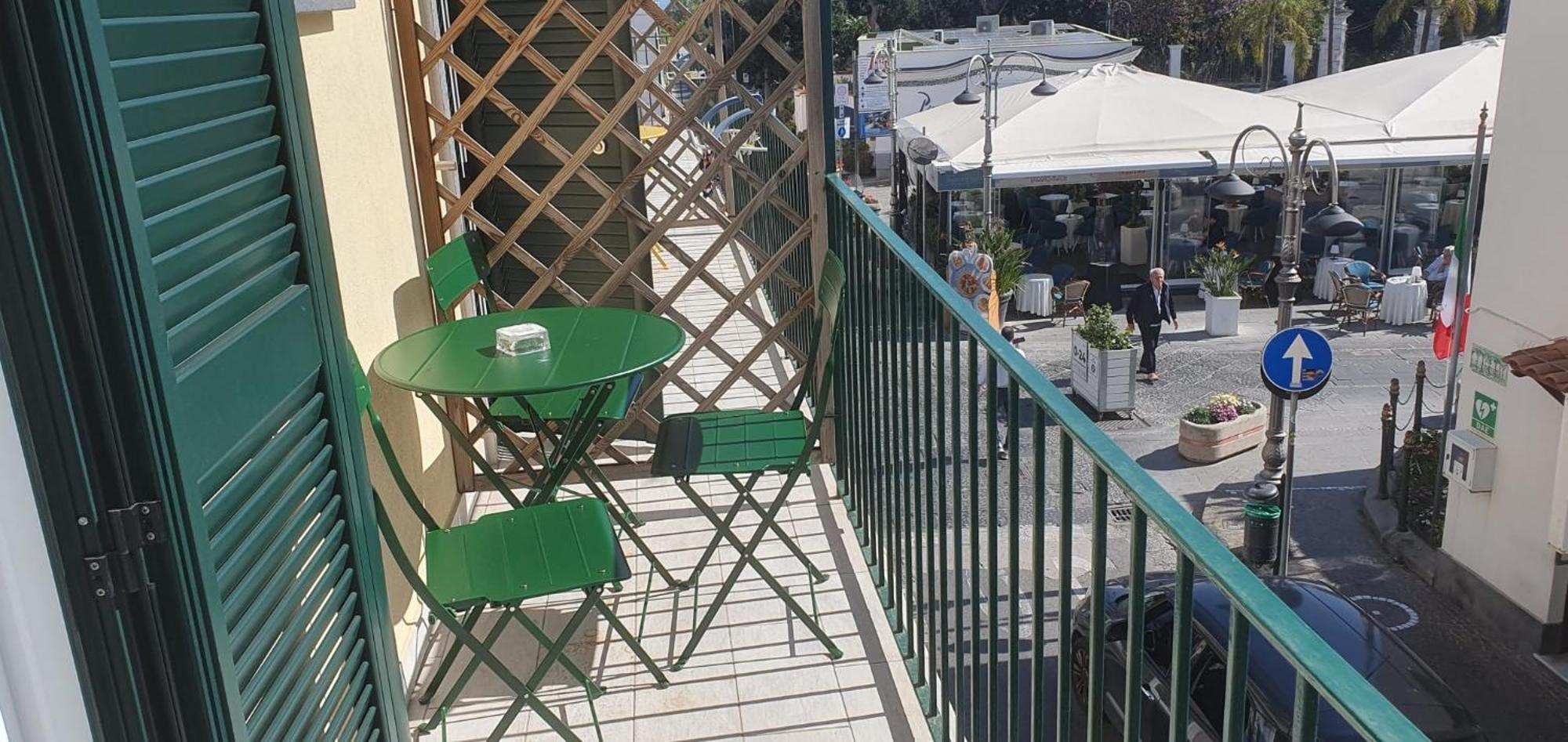 B&B La Piazzetta Иския Екстериор снимка